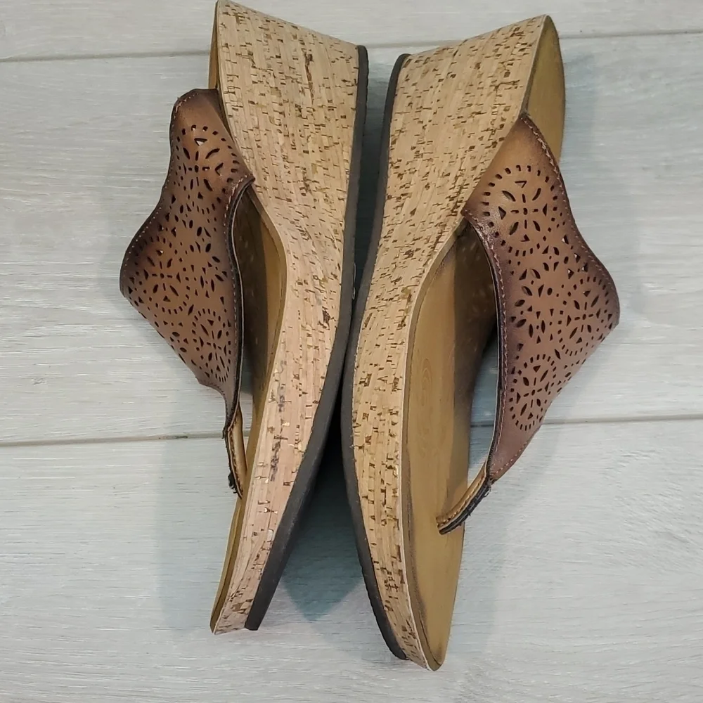 Clarks 